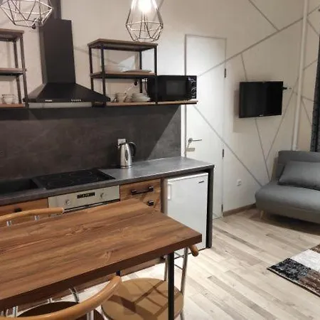 Loft Возле Парка, Стадиона И Озера Ivano-Frankivsk Exterior photo